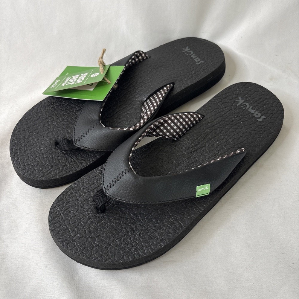 Sanuk Size 8 Yoga Mat Comfort Black Flip Flops Beach Pool Thong Sandals NEW